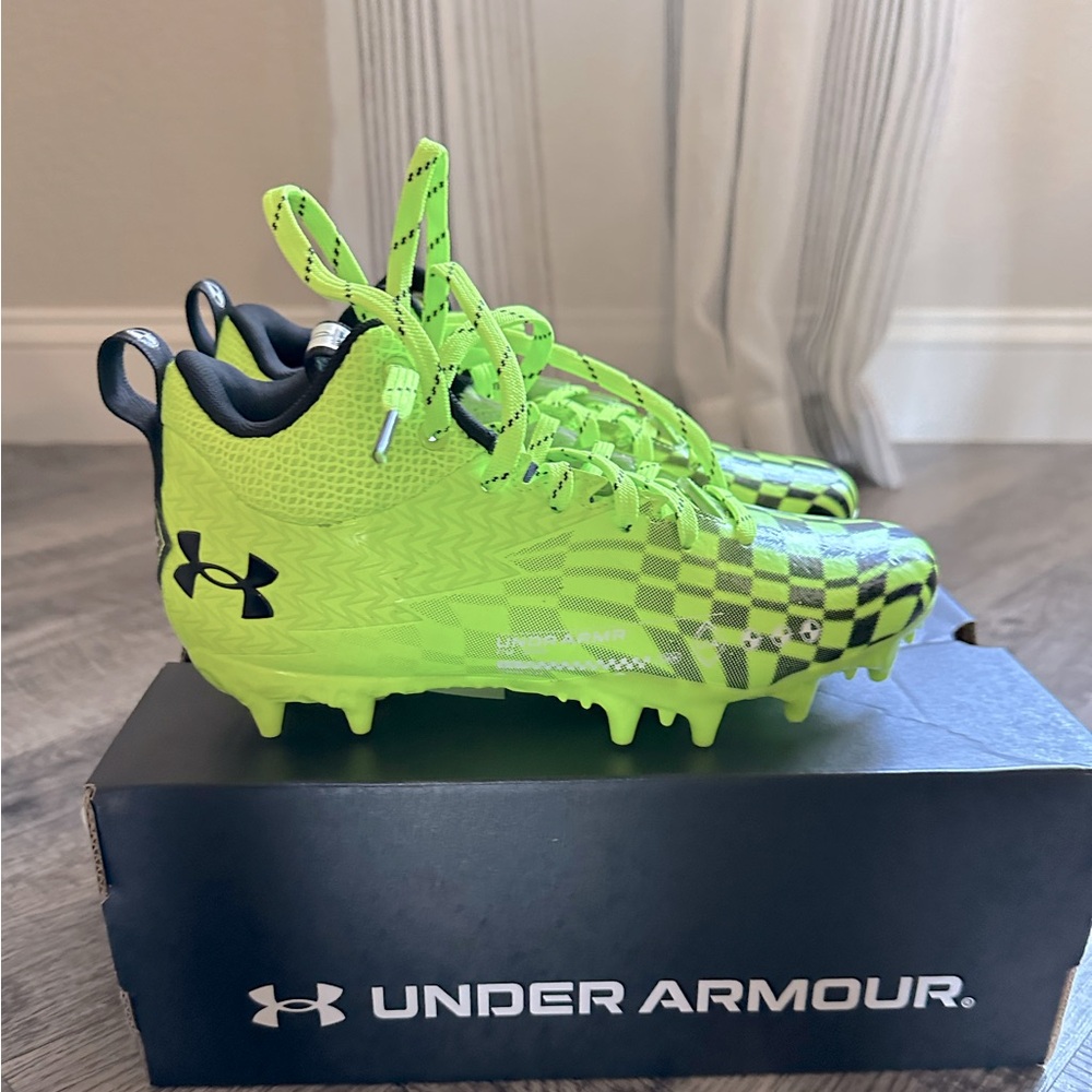 Under Armour Youth Football cleats